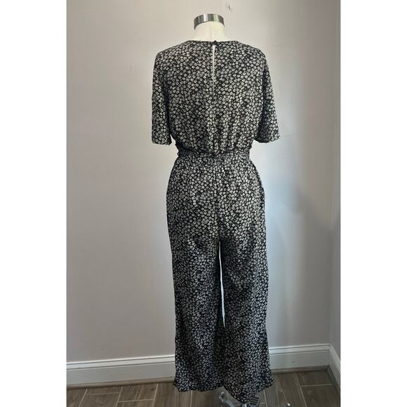 By Clara Paris Black White Floral Jumpsuit Wide Leg Romper Size L Boho - Picture 3 of 8